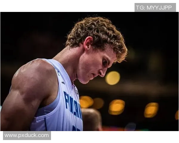 劳里马尔卡宁如何在NBA赛场上展现全能球技与领导力